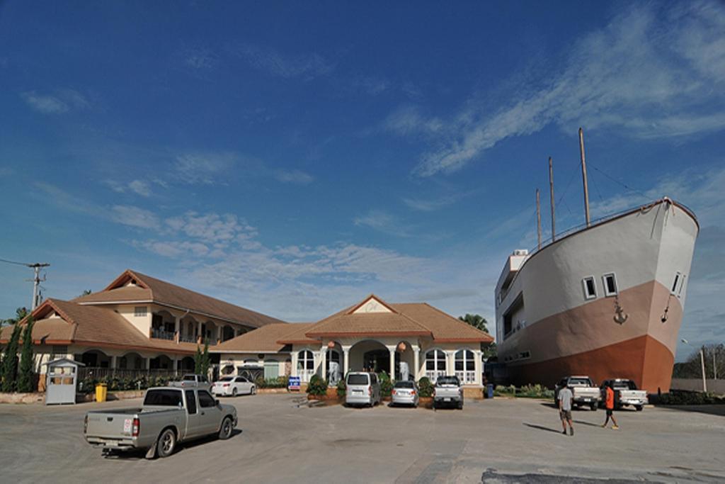 The O Valley Boutique Hotel Surat Thani Buitenkant foto